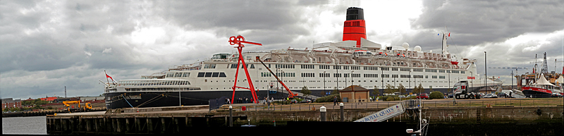 queen_elisabeth2_pano2