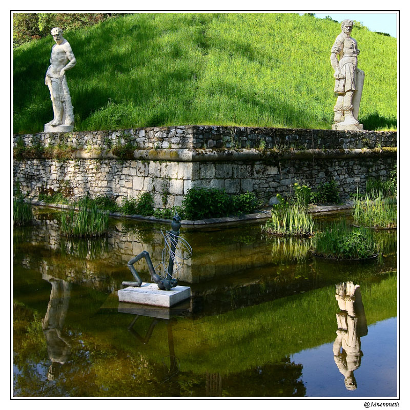 statue05