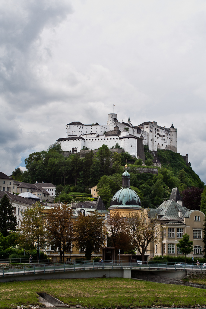 Forteresse Hohensalzburg - Premier aperçu. La forteresse nous domine.