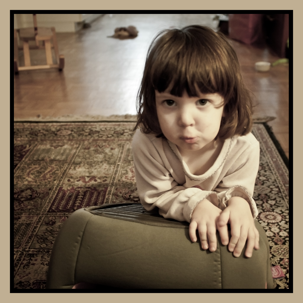 http://fredetsev.eu/imagespourblog/Elizabeth_petitchat_01.jpg