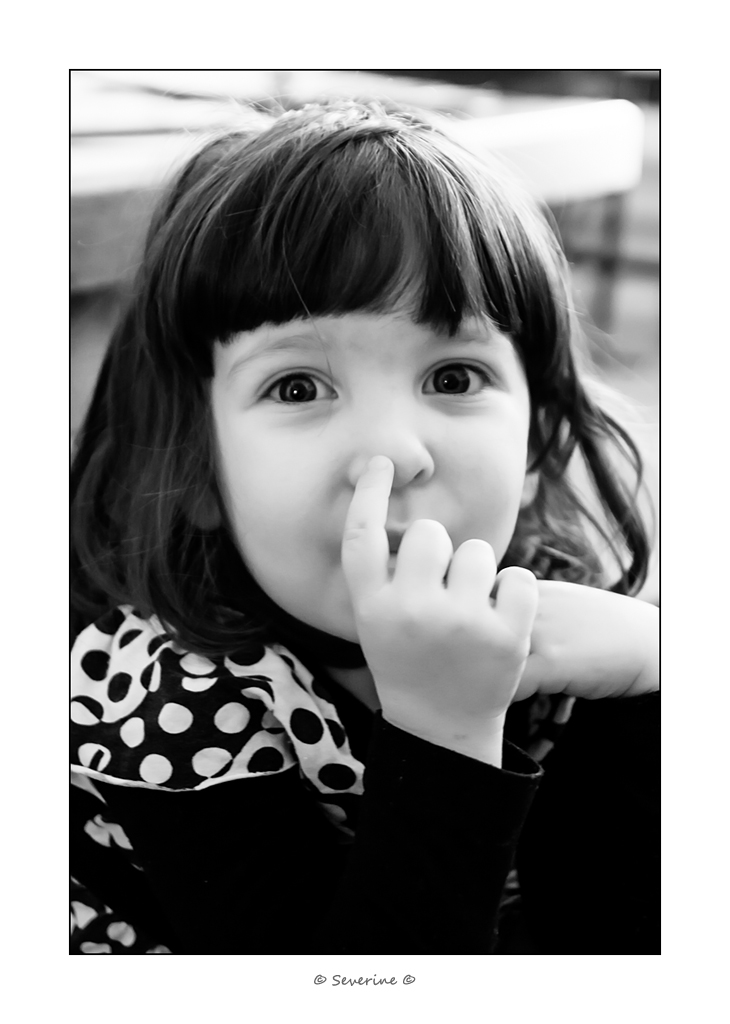 http://fredetsev.eu/imagespourblog/enfants_devant_tv_elizabeth.jpg