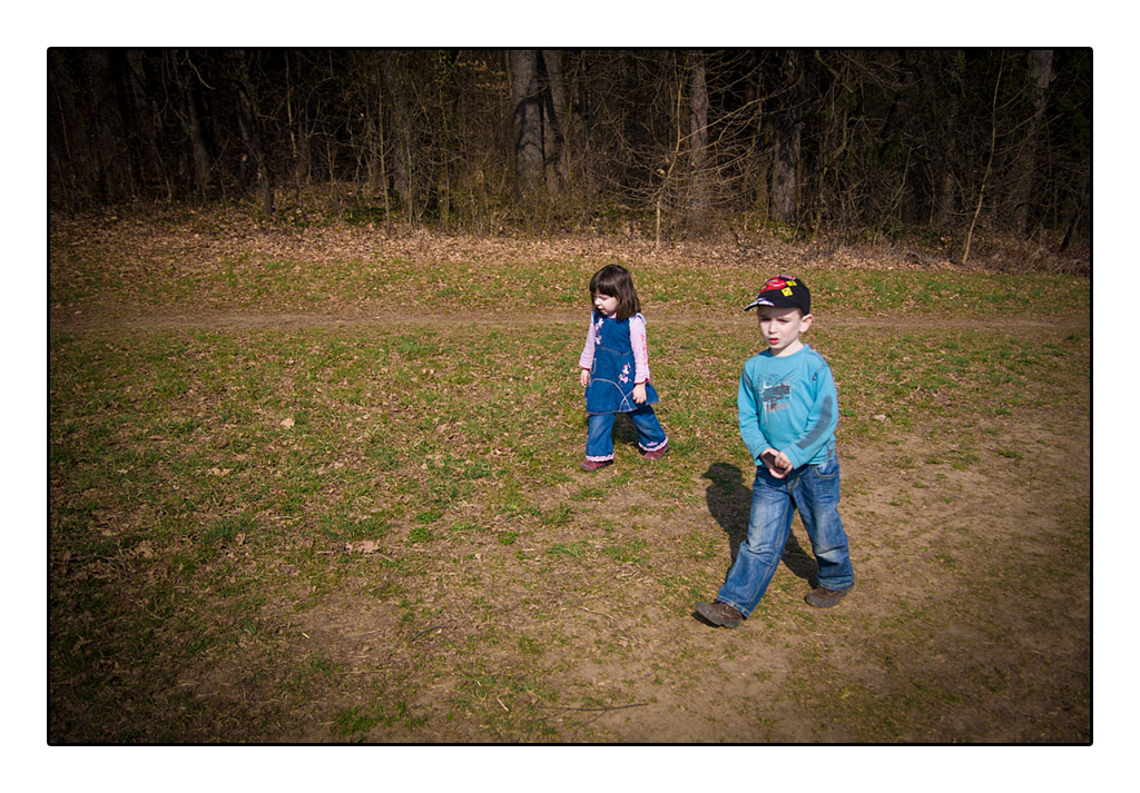 http://fredetsev.eu/imagespourblog/promenade_grenouille_06.jpg