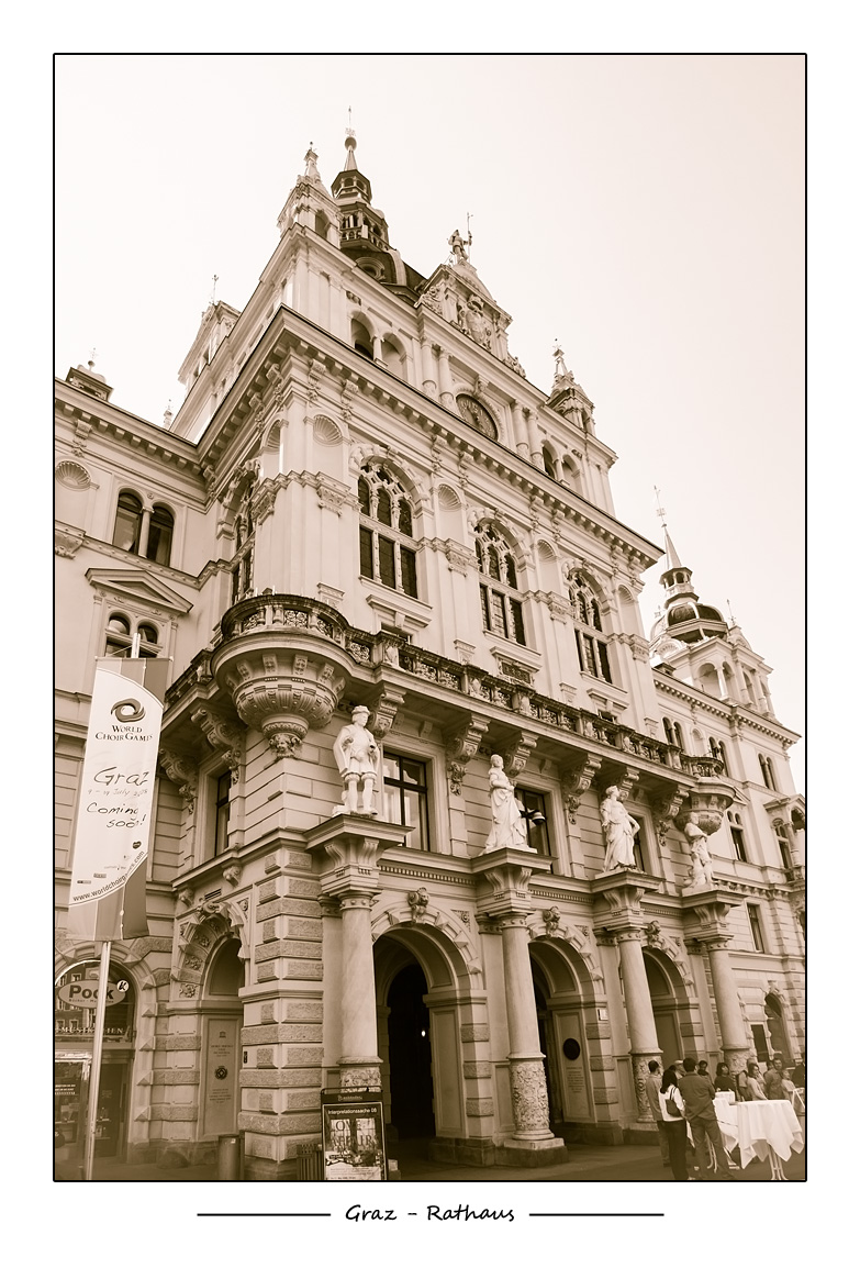 http://fredetsev.eu/imagespourblog/rathaus_02.jpg