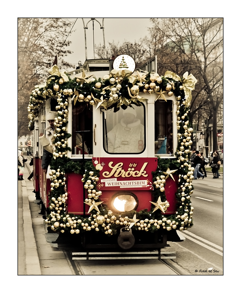 http://fredetsev.eu/imagespourblog/vienne2011_tramdeco.jpg